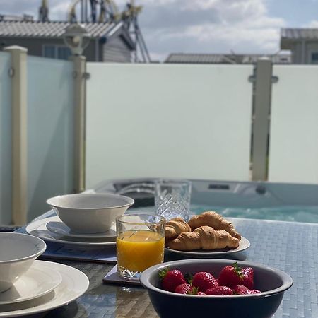 Premium Accommodation With Luxury Hot-Tub And Decking Area, Near Fantasy Island Ingoldmells Luaran gambar