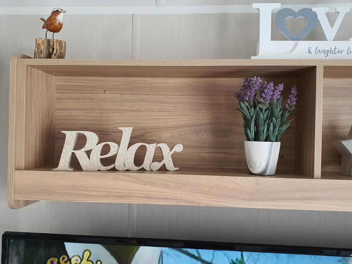 Premium Accommodation With Luxury Hot-Tub And Decking Area, Near Fantasy Island Ingoldmells Luaran gambar